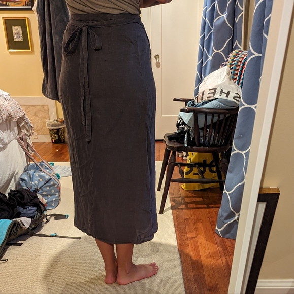 Brand new without tags 100% linen wrap skirt - Picture 2 of 5